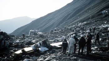 日本中が涙した夏――日航ジャンボ機墜落事故の記憶【御巣高山の悲劇】